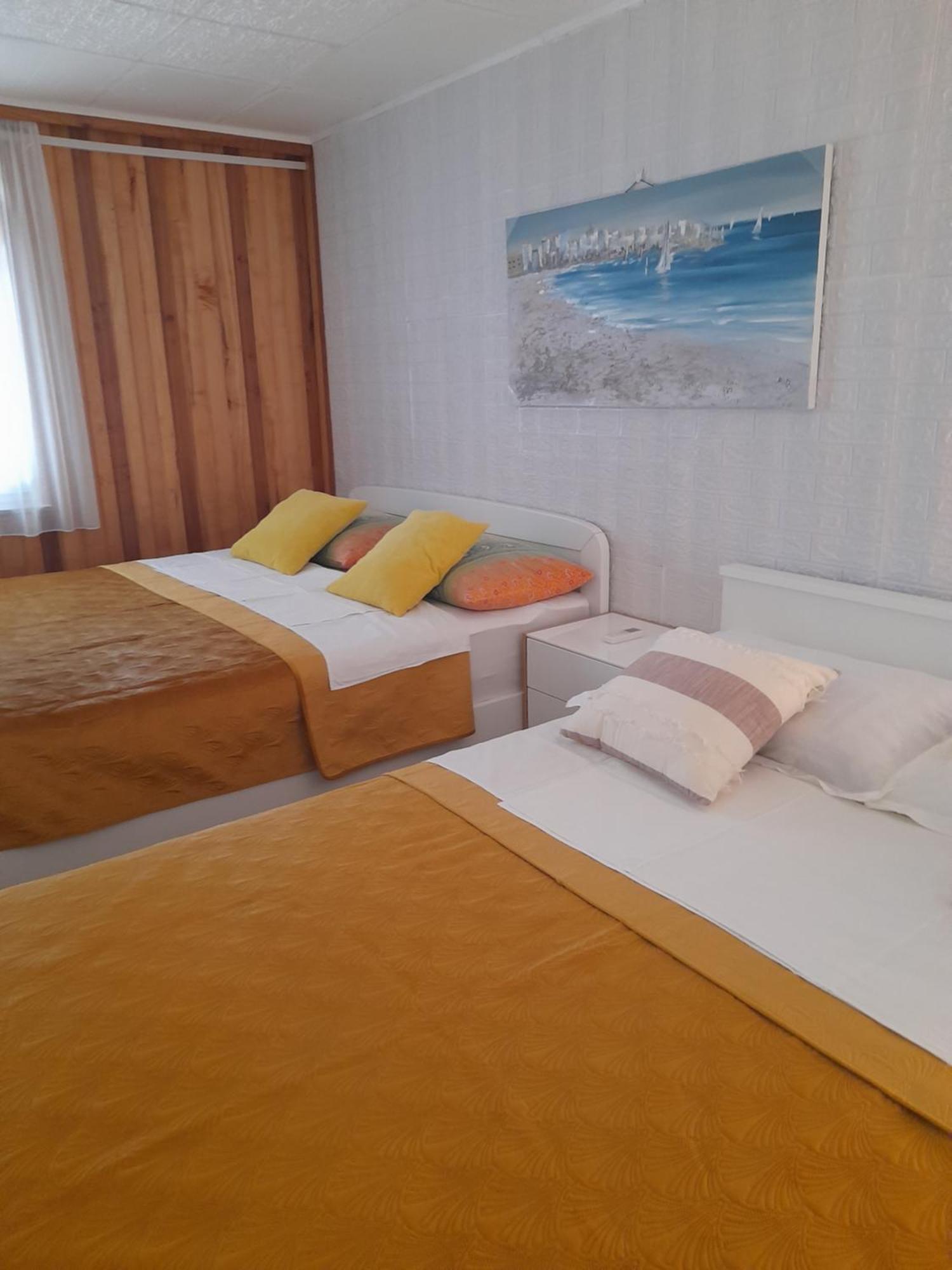 Apartment Milka By The Sea Karlobag Exterior photo